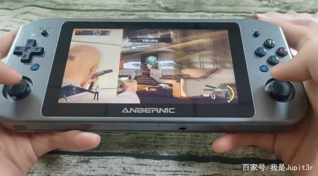 Anbernic Launches Win600, Portable Handheld Console with Windows 10 and Compatible with Steam OS