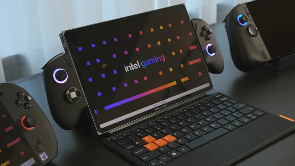 ONE-NETBOOK Expands Handheld Lineup with Intel Xperia G-Based “Apex Air” Device Teased After OnexPlayer 3 Launch