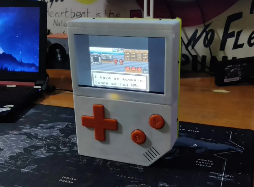 Developer Arnov Sharma Unveils Hand-Made Gameboy XL on Hackster Forum