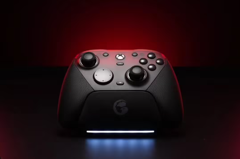 GAMESIR Introduces Midnight Black and Arctic White Xbox G7 Pro Controllers